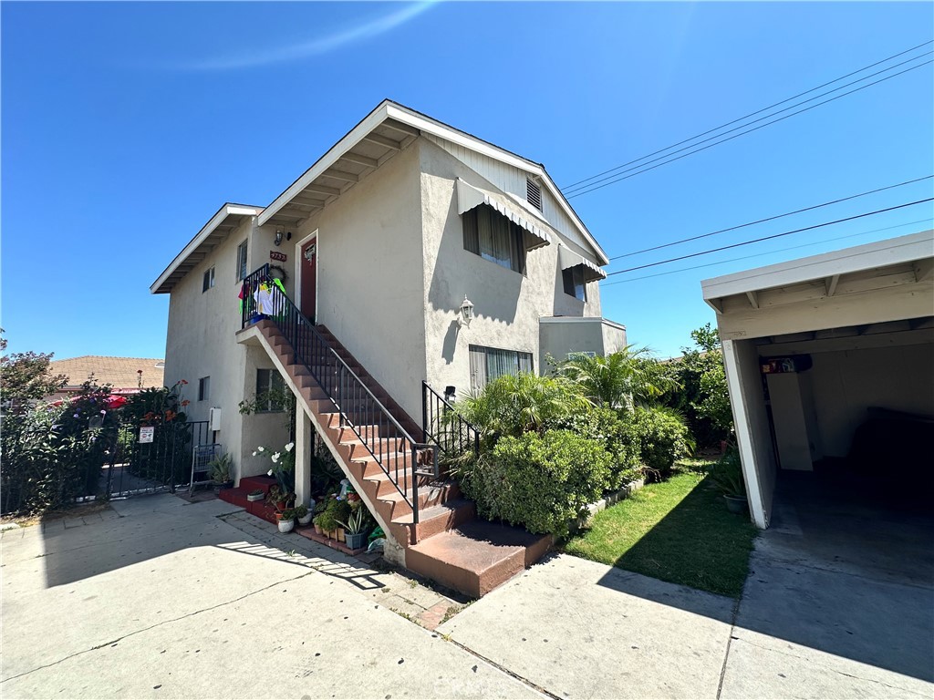 4739 Live Oak Street