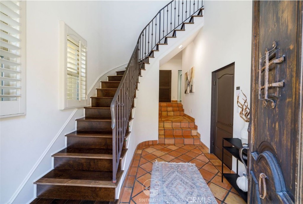 202 N Irena Avenue B