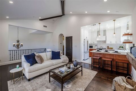 202 N Irena Avenue B Redondo Beach CA 90277