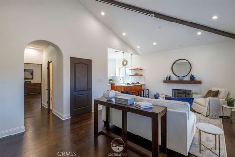 Photo of 202 N Irena Avenue #B, Redondo Beach, CA 90277 (MLS # SB25190137) Photo of 202 N Irena Avenue #B, Redondo Beach, CA 90277 (MLS # SB25190137)