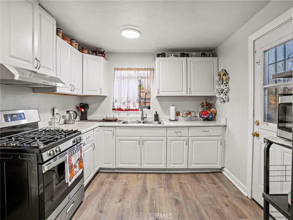 12400 S Wilmington