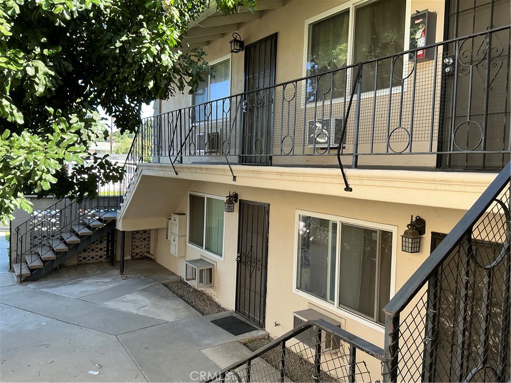 645 Scott