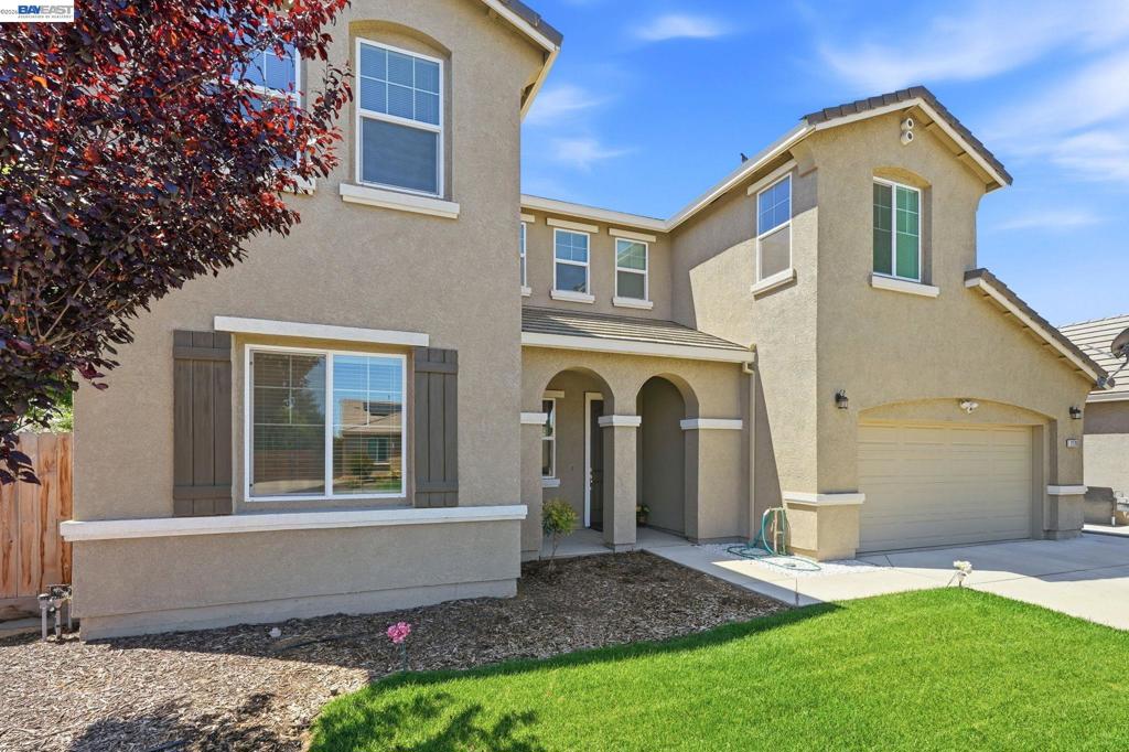 2126 Grapevine Dr