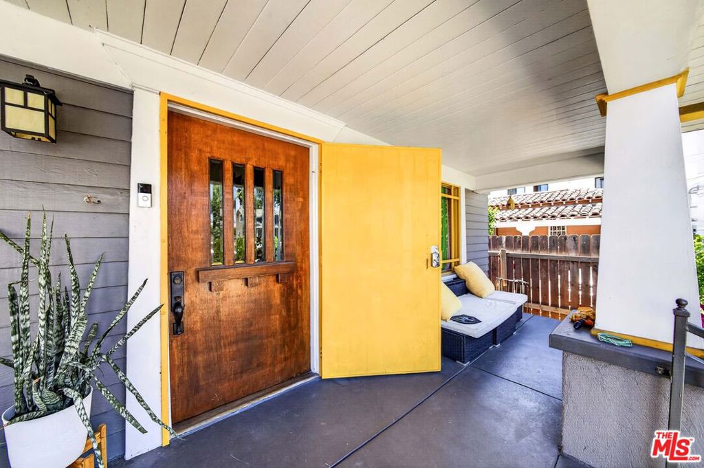 1610 W 36th Place, Los Angeles CA 90018