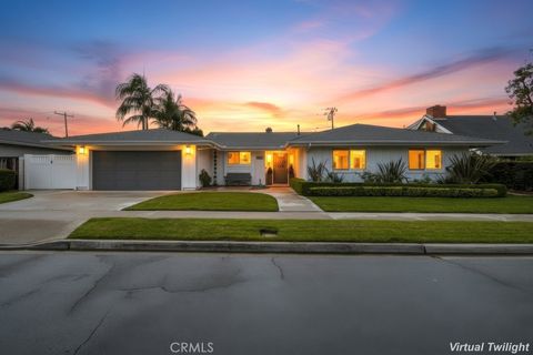 2879 Club House Rd Costa Mesa CA 92626