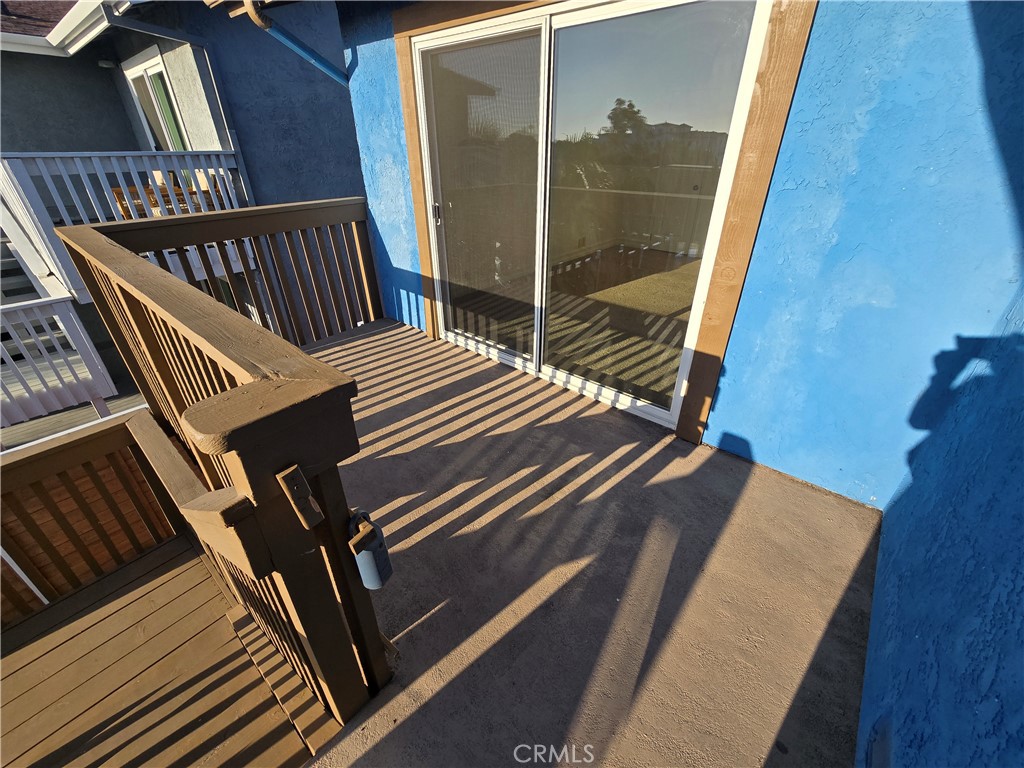 surfer Row - Residential Lease