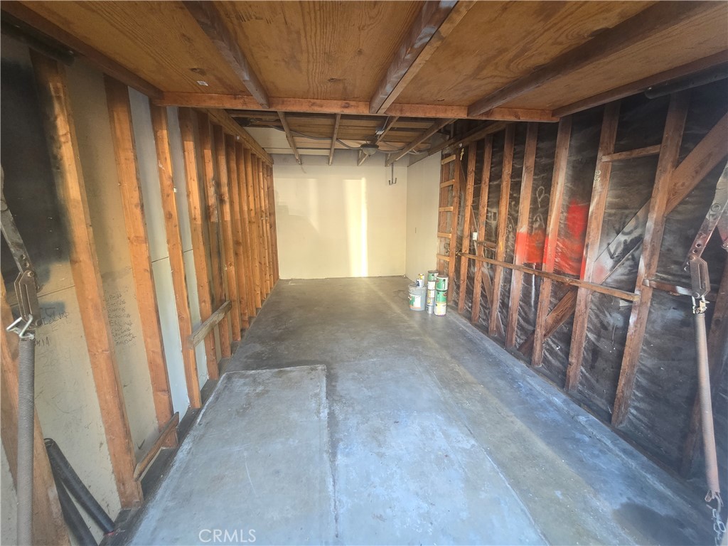surfer Row - Residential Lease