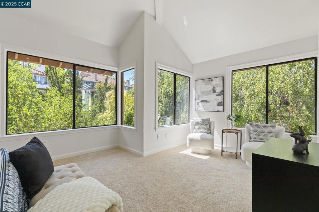 CANY0N LAKES - Residential