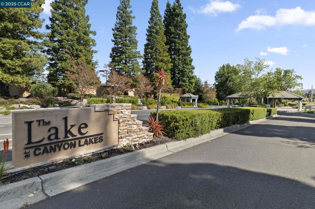 CANY0N LAKES - Residential
