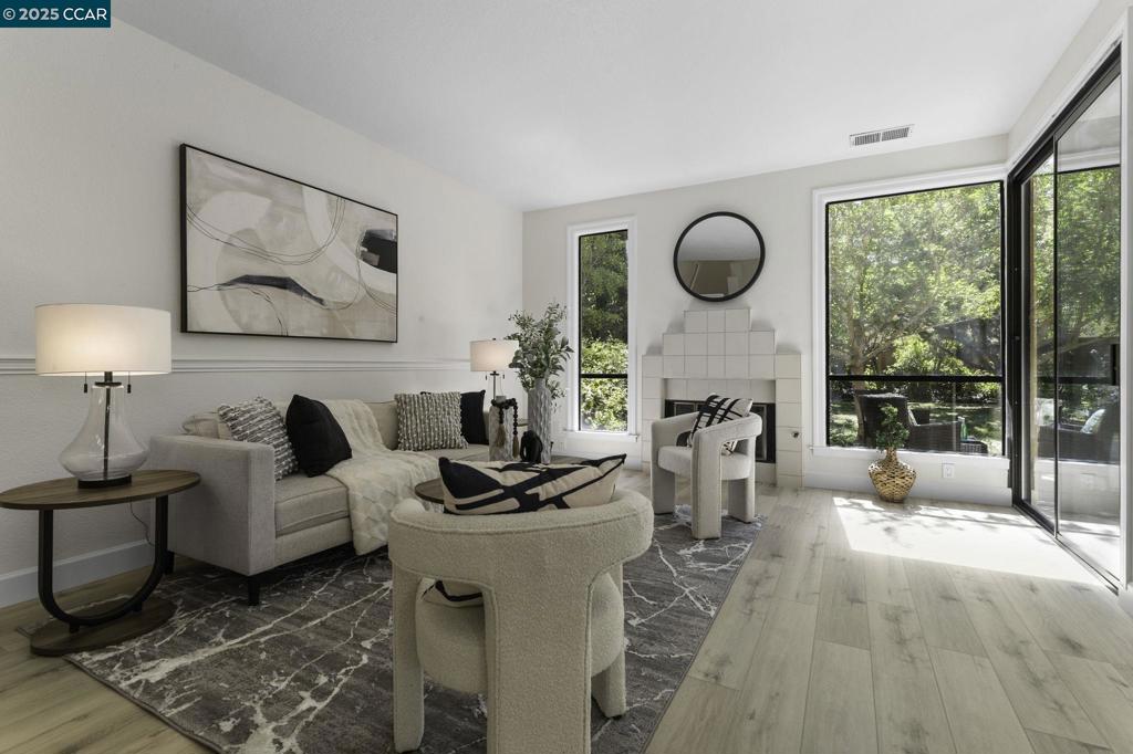 CANY0N LAKES - Residential