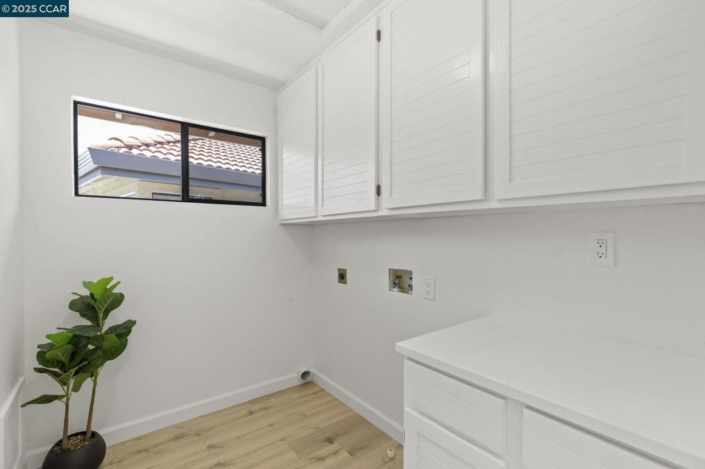 CANY0N LAKES - Residential