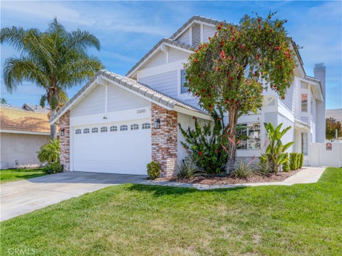 Photo of 26848 Hummingbird Circle, Canyon Country, CA 91351 (MLS # SR26096487)