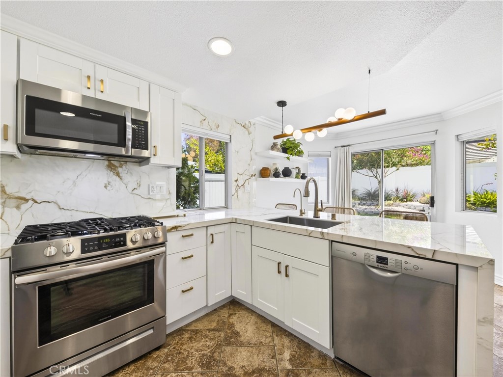 26848 Hummingbird Circle