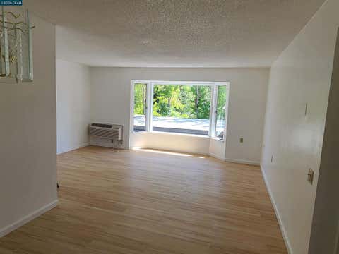 Photo of 1224 Skycrest Dr DR #3, Walnut Creek, CA 94595 (MLS # 41144884)
