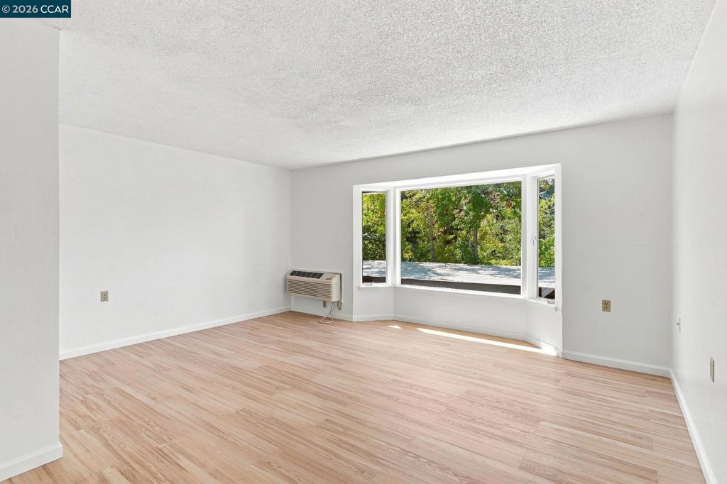 1224 Skycrest Dr 3