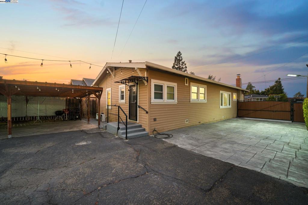 DOWNTOWN - Residential