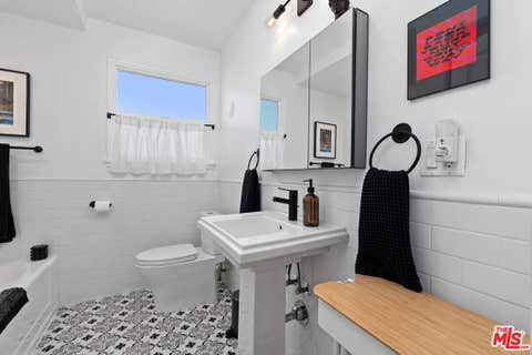 Tiny photo for 1270 N Hayworth Avenue, West Hollywood, CA 90046 (MLS # 26846295)
