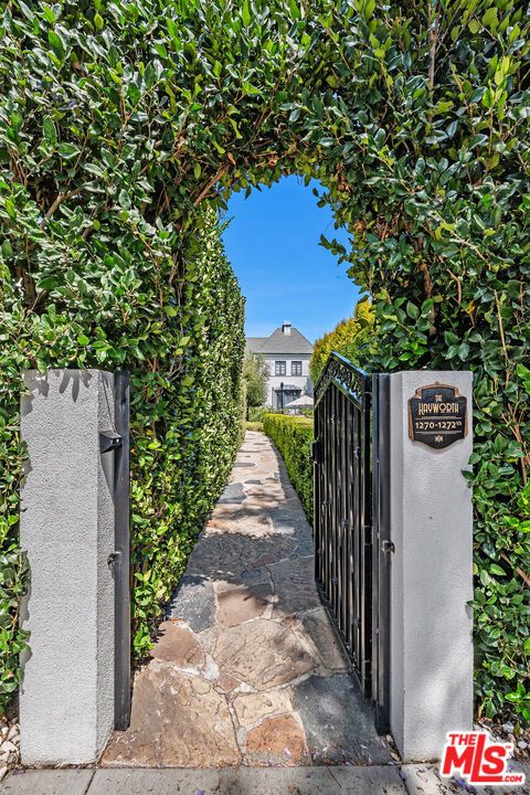 Tiny photo for 1270 N Hayworth Avenue, West Hollywood, CA 90046 (MLS # 26846295)