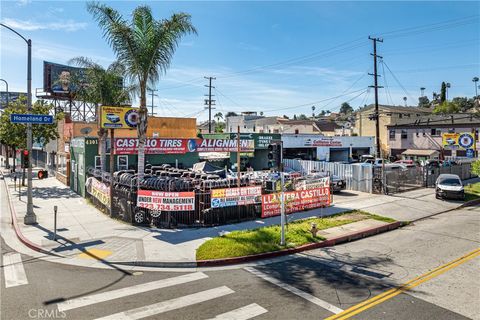 Photo of 4301 Crenshaw Blvd, Los Angeles, CA 90008 (MLS # DW26082601)