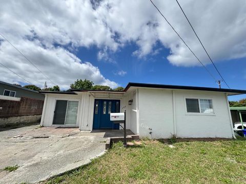 Photo of 380 Montalvin Drive, San Pablo, CA 94806 (MLS # ML82043792)