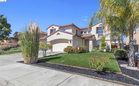 Photo of 1846 Sanger Peak Way WAY, Antioch, CA 94531 (MLS # 41134972)