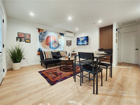 Photo of 22131 Bassett Street St, Canoga Park, CA 91303 (MLS # SR26049009)