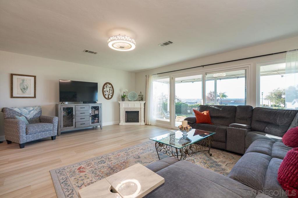 3890 Vista Campana S. 75