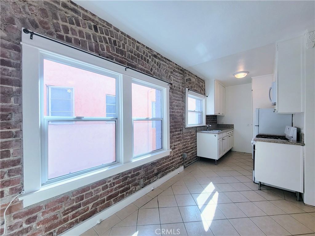 Downtown (DT) - Residential Lease