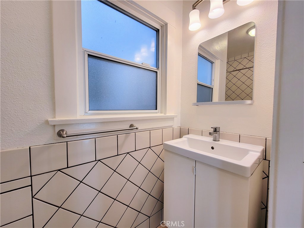Downtown (DT) - Residential Lease