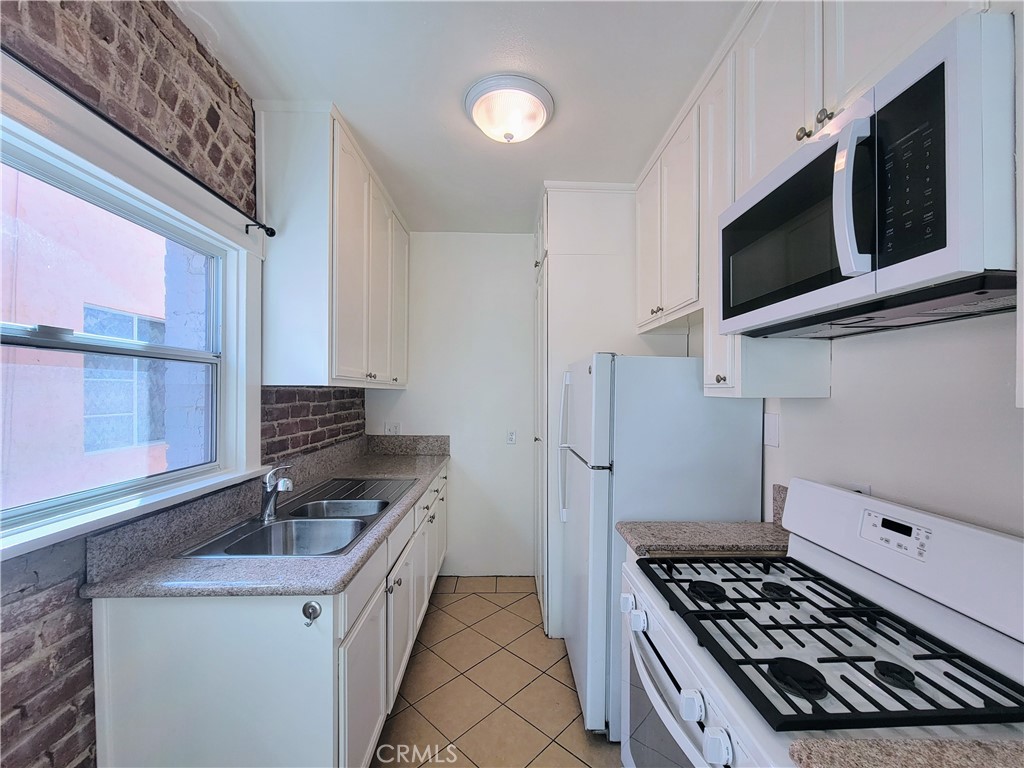 Downtown (DT) - Residential Lease