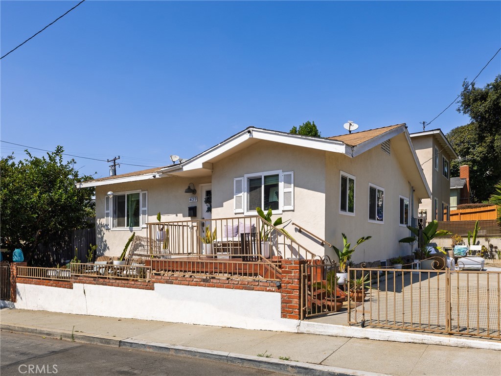 427 E Franklin Avenue