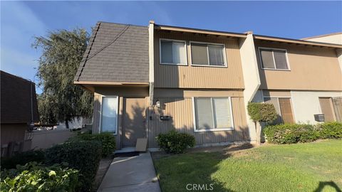 Photo of 3469 Columbia Avenue, Riverside, CA 92501 (MLS # OC25209852) Photo of 3469 Columbia Avenue, Riverside, CA 92501 (MLS # OC25209852)