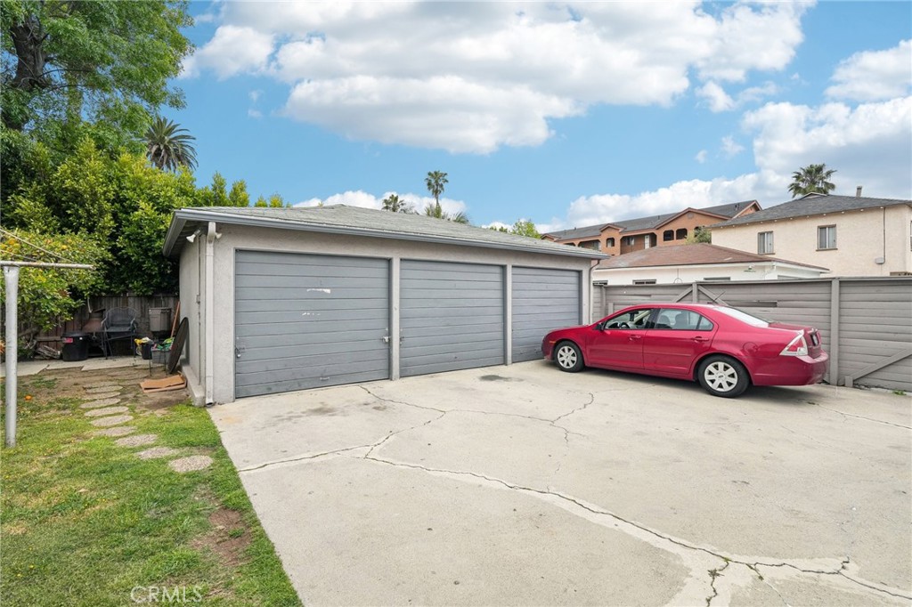 494 Almond Avenue