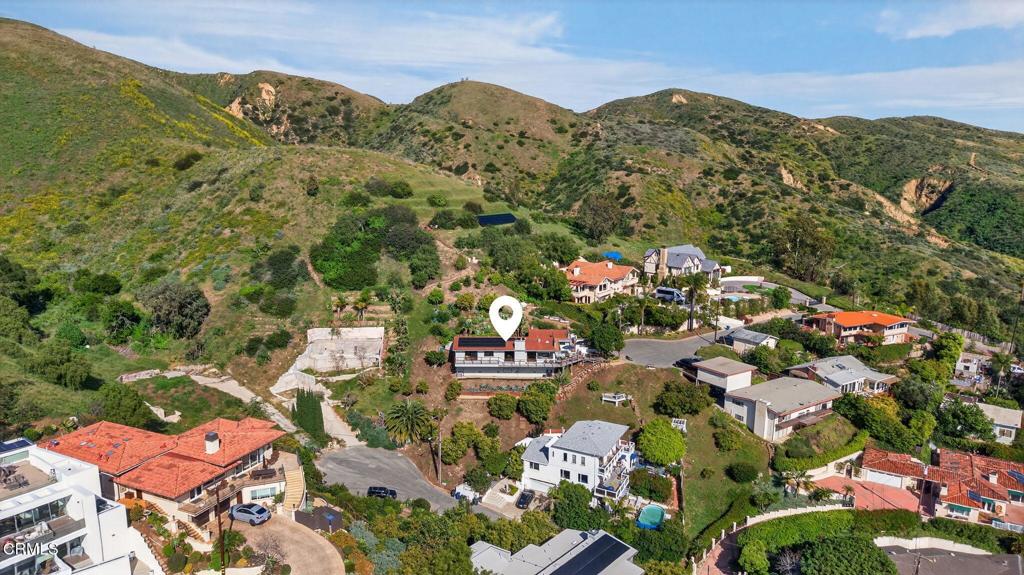 Ventura, California, 93001, United States, 2 Bedrooms Bedrooms, ,2 BathroomsBathrooms,Residential,Active,2021256