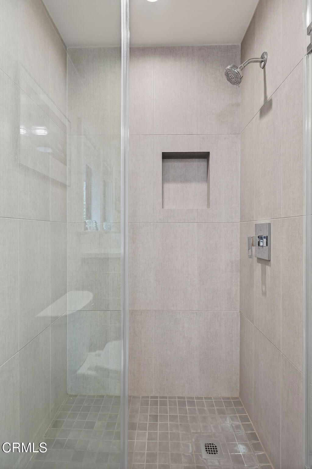 Ventura, California, 93001, United States, 2 Bedrooms Bedrooms, ,2 BathroomsBathrooms,Residential,Active,2021256