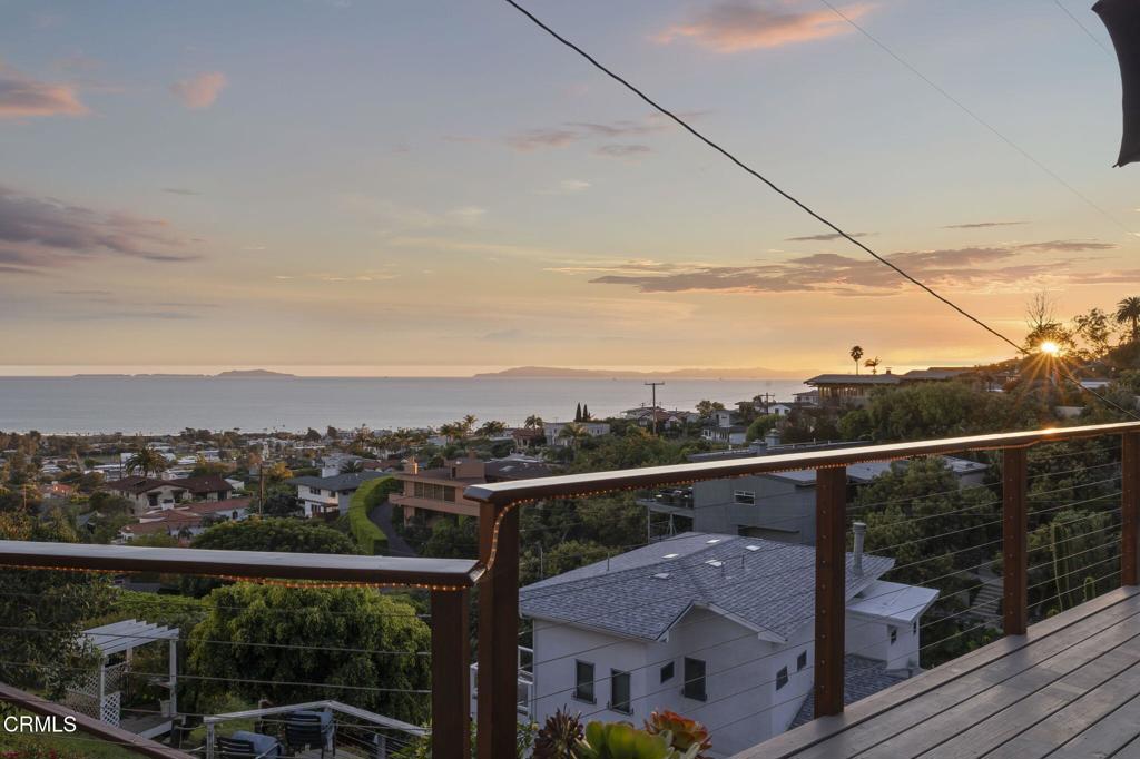 Ventura, California, 93001, United States, 2 Bedrooms Bedrooms, ,2 BathroomsBathrooms,Residential,Active,2021256