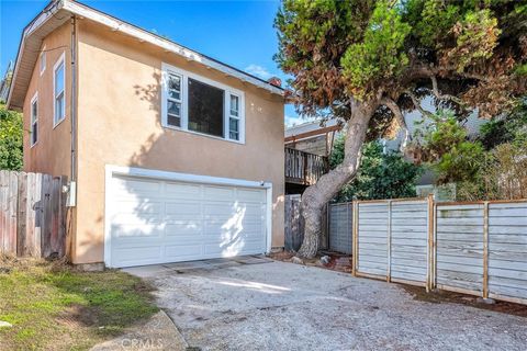 Photo of 204 S 1/2 Guadalupe, Redondo Beach, CA 90277 (MLS # SB25242886) Photo of 204 S 1/2 Guadalupe, Redondo Beach, CA 90277 (MLS # SB25242886)