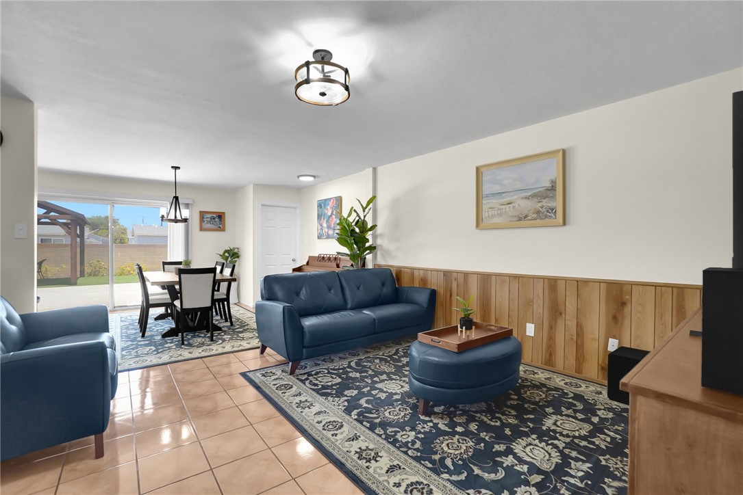 912 Jacmar Drive