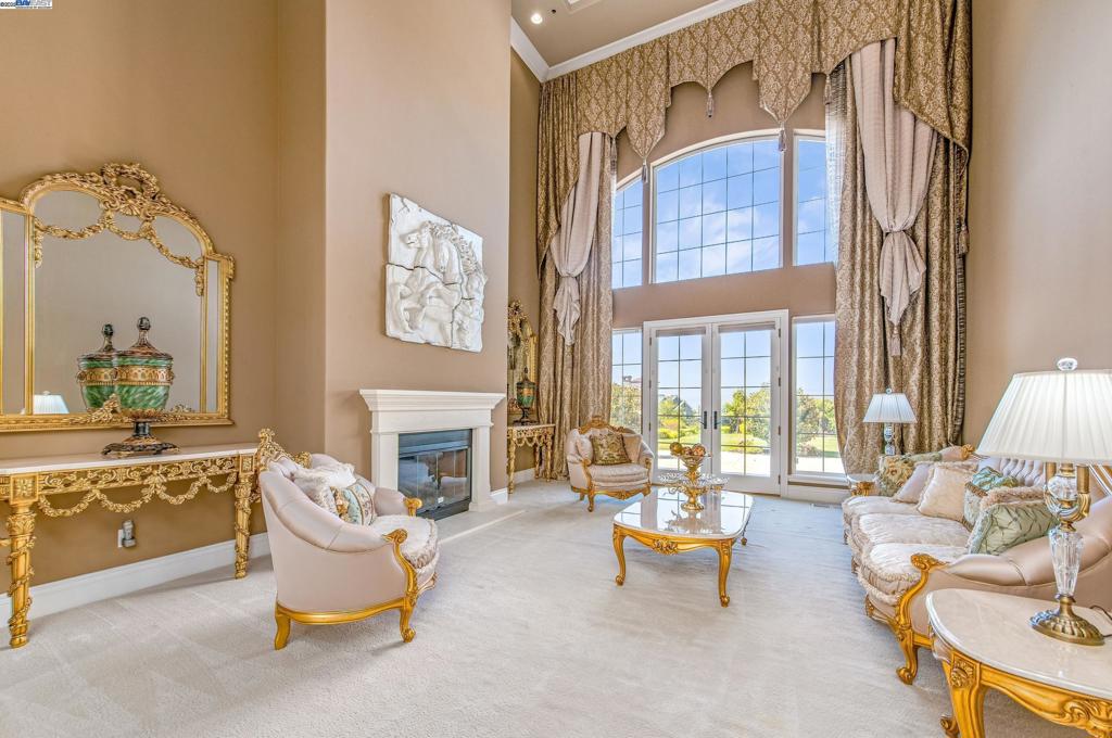 1916 Ticino Ct