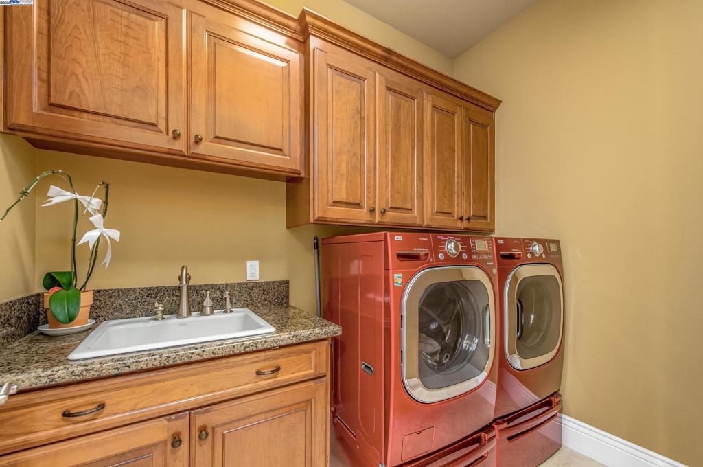 RUBY HILL - Residential