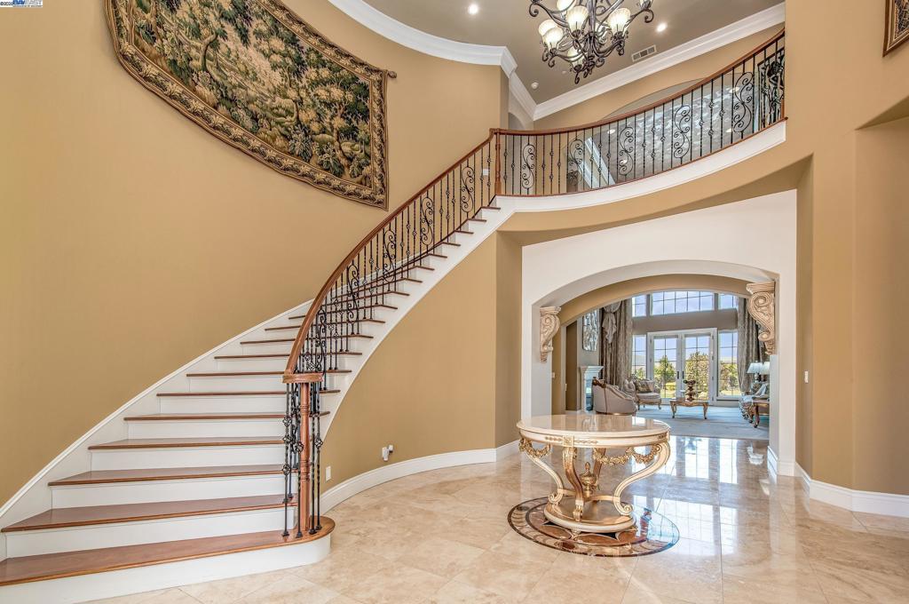 1916 Ticino Ct
