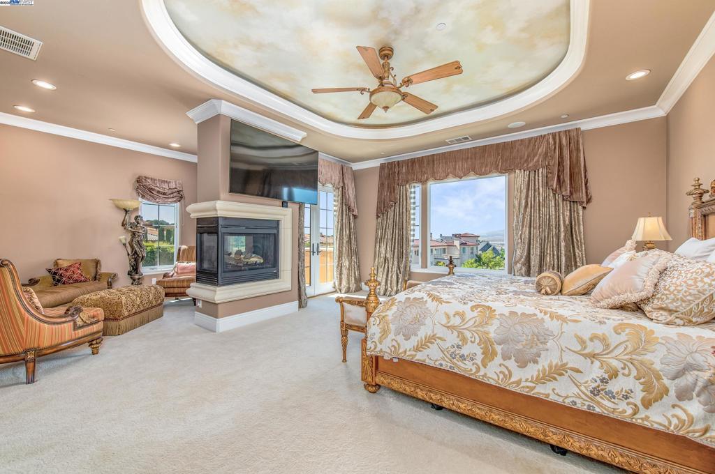 RUBY HILL - Residential