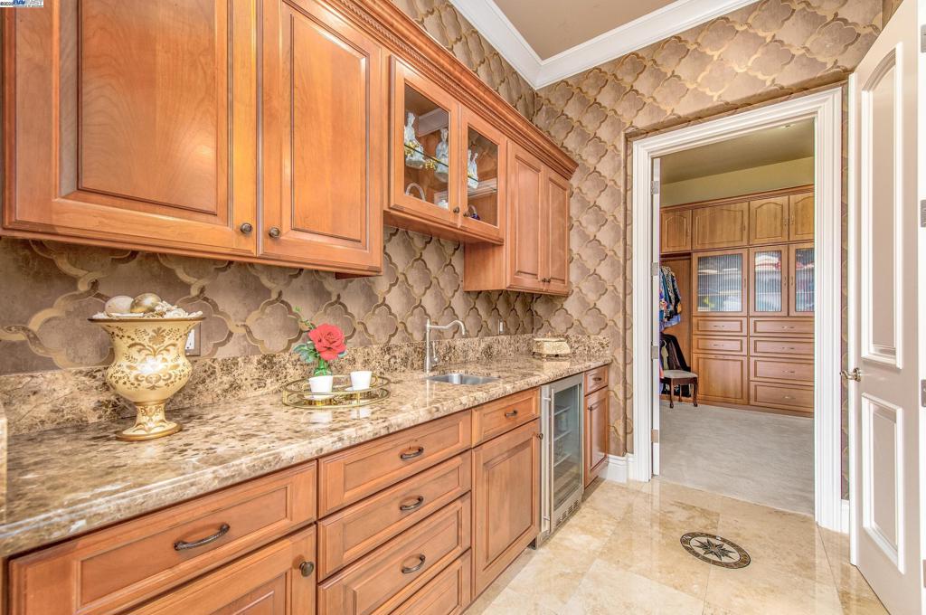 RUBY HILL - Residential