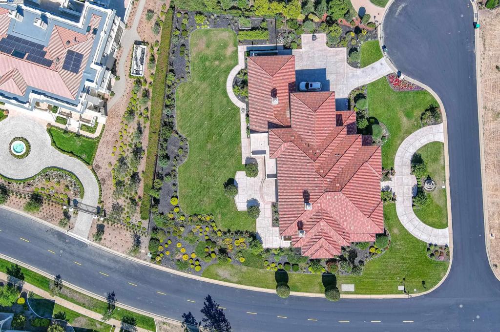 RUBY HILL - Residential