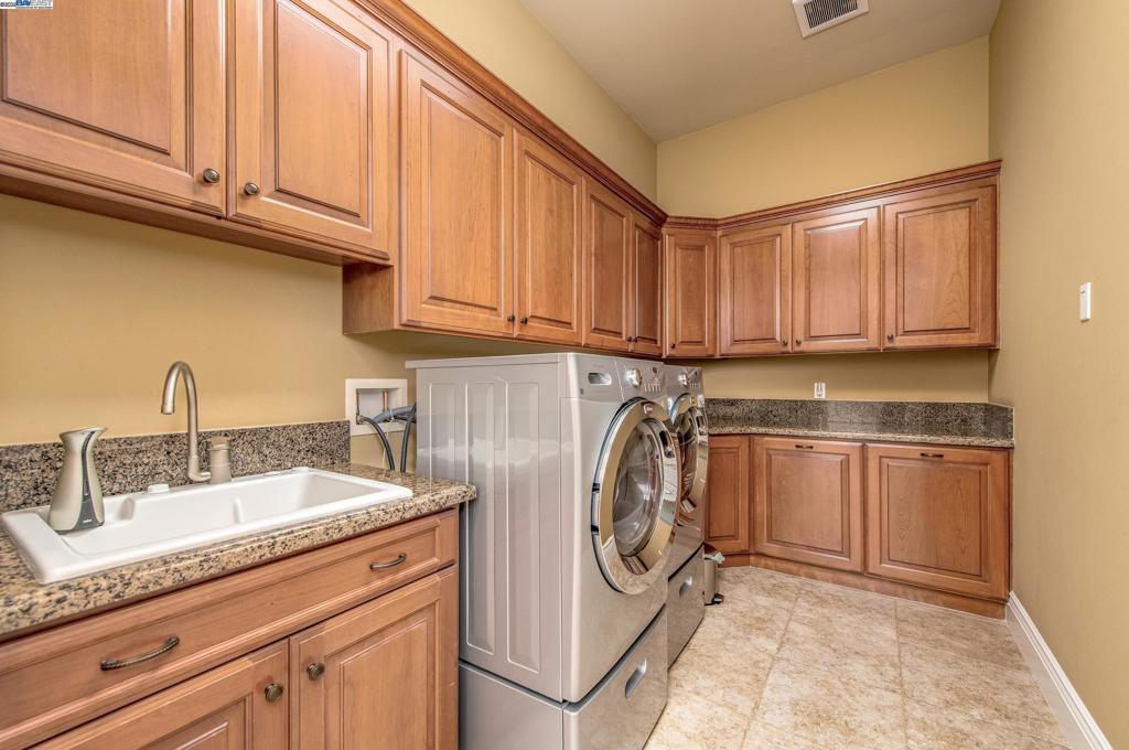 RUBY HILL - Residential