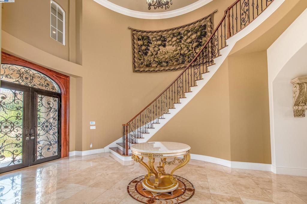 RUBY HILL - Residential