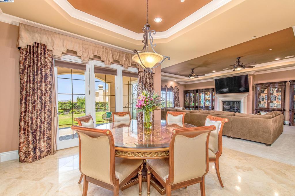 RUBY HILL - Residential