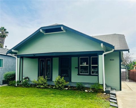 8680 Evergreen Avenue South Gate CA 90280