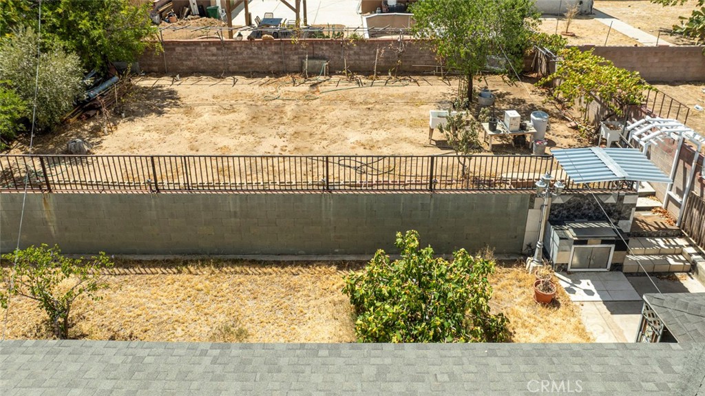 1208 E Avenue R3