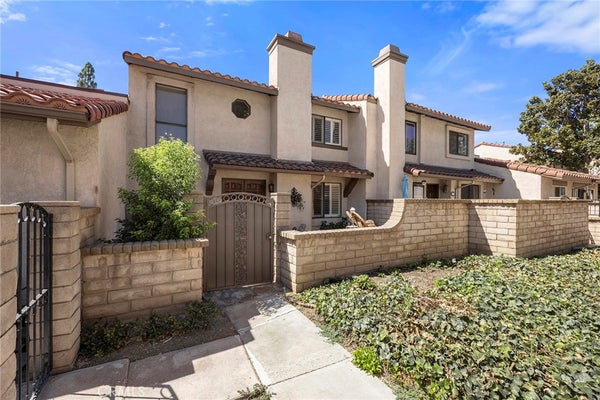 9766 EL PASEO DR, RANCHO CUCAMONGA, CA 91730 - Image a37f1fa4e06b2a0345751331f97aa2be/2716256205